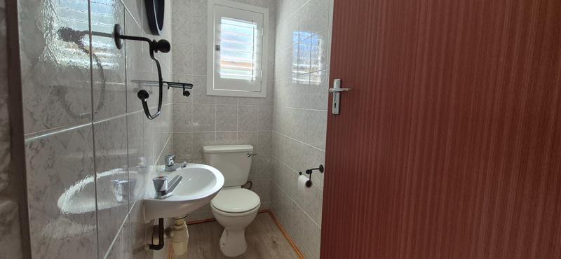 To Let 3 Bedroom Property for Rent in Outeniqua Strand Western Cape